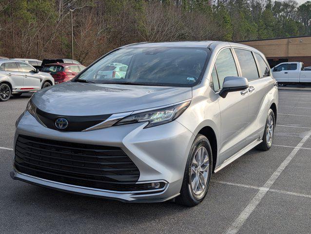 used 2023 Toyota Sienna car, priced at $41,994