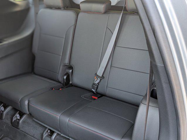 used 2024 Chevrolet Traverse car, priced at $43,995