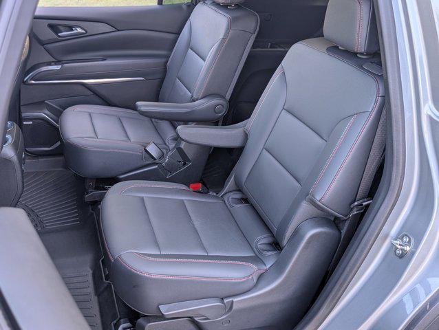 used 2024 Chevrolet Traverse car, priced at $43,995