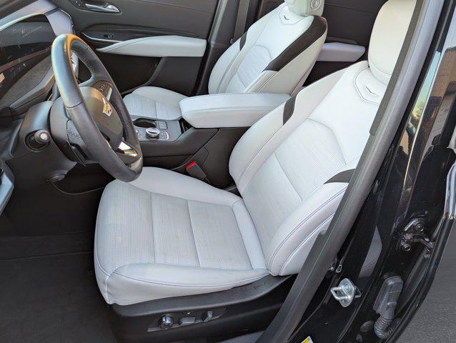 used 2024 Cadillac XT4 car, priced at $37,997