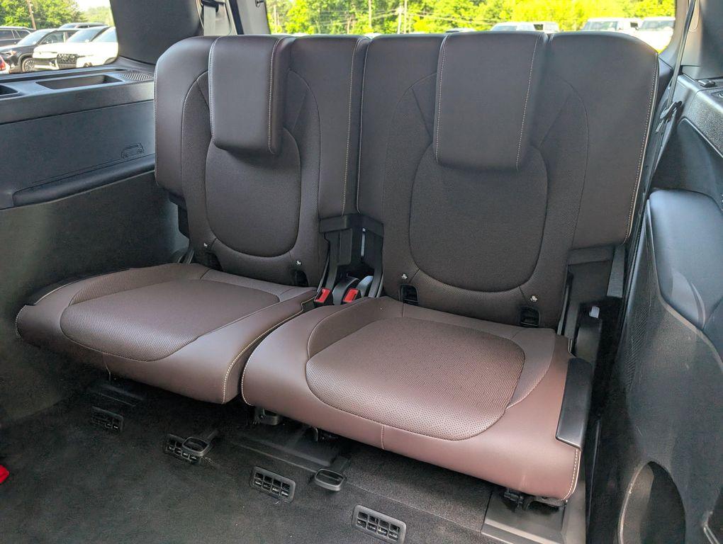 used 2025 Volkswagen ID. Buzz car, priced at $50,294