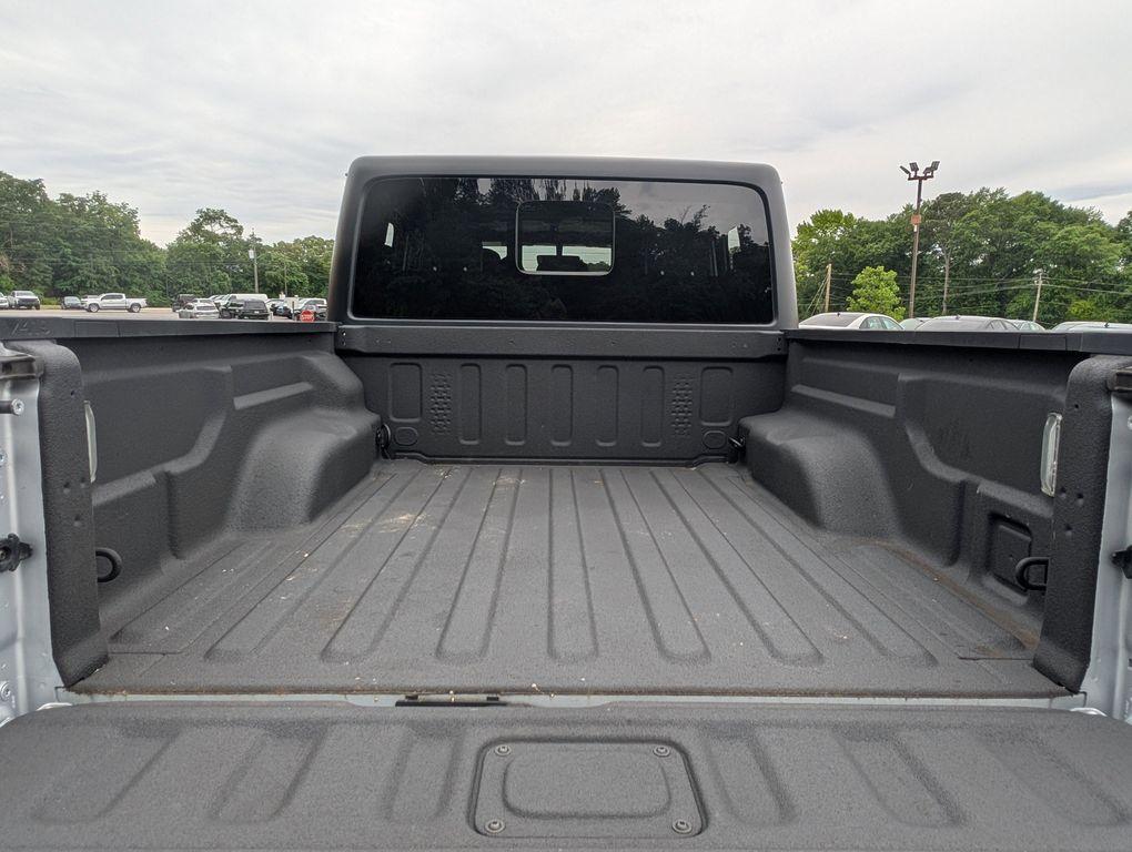used 2023 Jeep Gladiator car, priced at $37,294