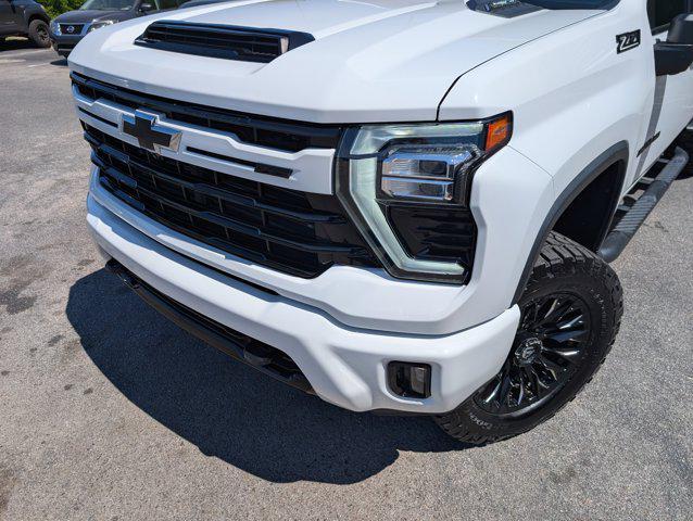 used 2024 Chevrolet Silverado 2500 car, priced at $56,998