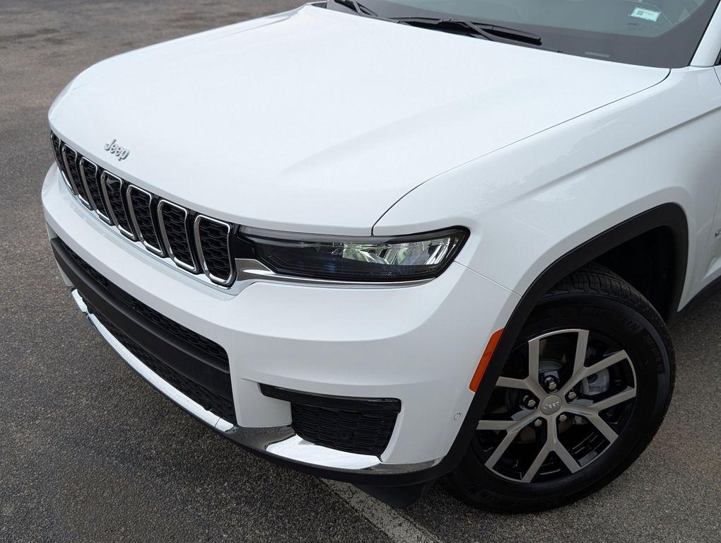 used 2025 Jeep Grand Cherokee L car, priced at $38,294