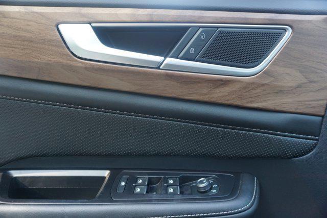 used 2024 Volkswagen Atlas car, priced at $27,998