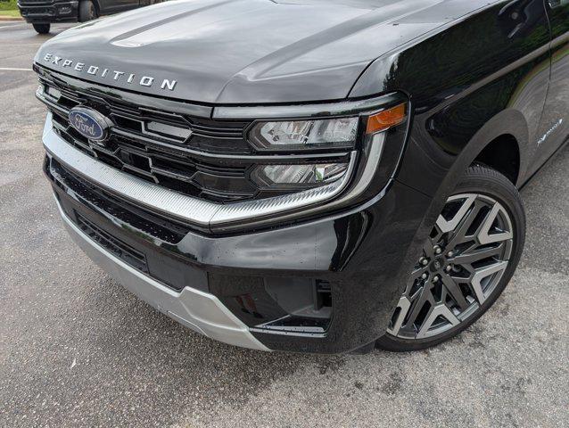 used 2025 Ford Expedition car, priced at $77,995
