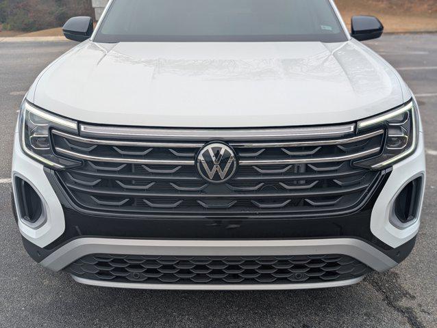 used 2024 Volkswagen Atlas car, priced at $31,998