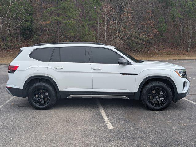 used 2024 Volkswagen Atlas car, priced at $31,998