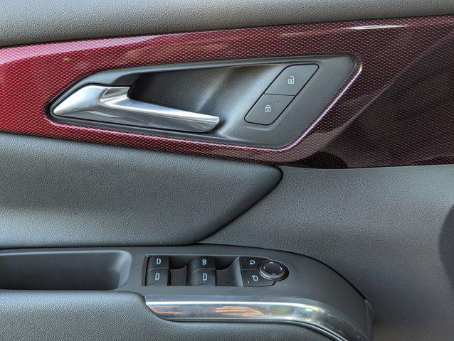 used 2025 Chevrolet Traverse car, priced at $43,995