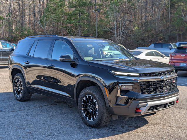 used 2025 Chevrolet Traverse car, priced at $43,995