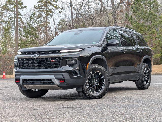 used 2025 Chevrolet Traverse car, priced at $42,990