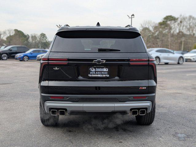 used 2025 Chevrolet Traverse car, priced at $42,990