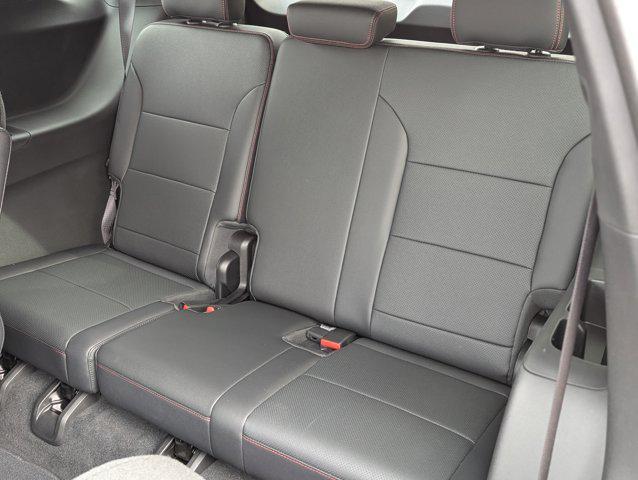 used 2025 Chevrolet Traverse car, priced at $42,990