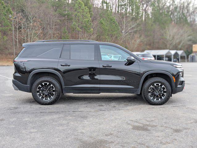 used 2025 Chevrolet Traverse car, priced at $42,990