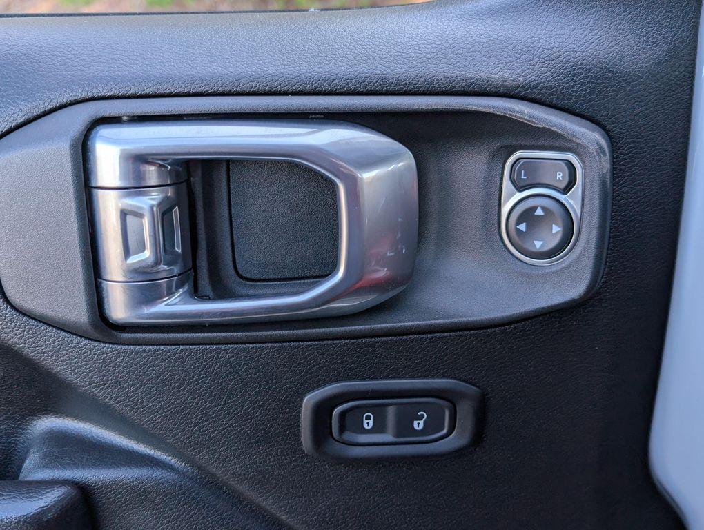 used 2021 Jeep Gladiator car, priced at $48,289