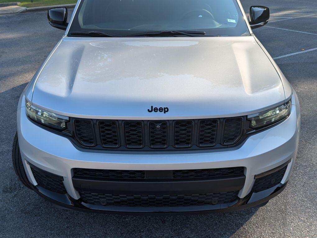 used 2025 Jeep Grand Cherokee L car, priced at $36,294