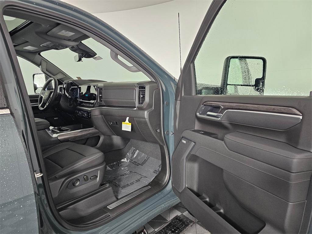 new 2026 Chevrolet Silverado 3500 car, priced at $83,280