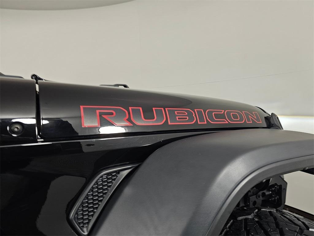 used 2021 Jeep Gladiator car, priced at $43,980