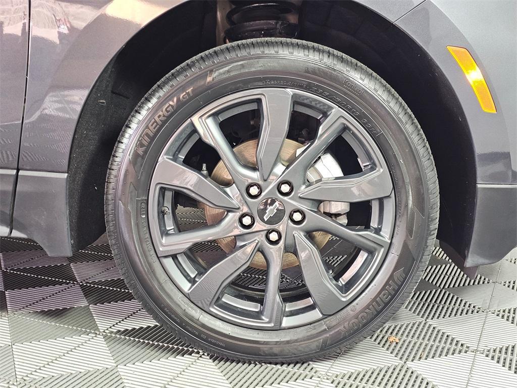 used 2023 Chevrolet Equinox car, priced at $25,990