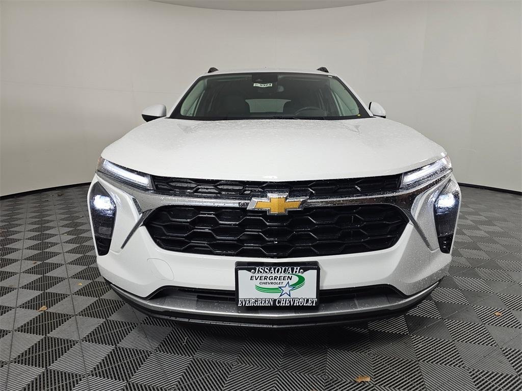 new 2025 Chevrolet Trax car, priced at $24,455