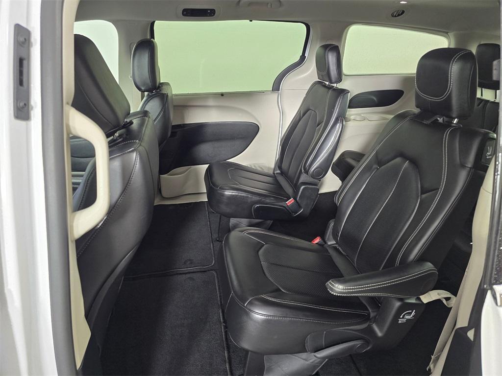 used 2024 Chrysler Pacifica car, priced at $26,550