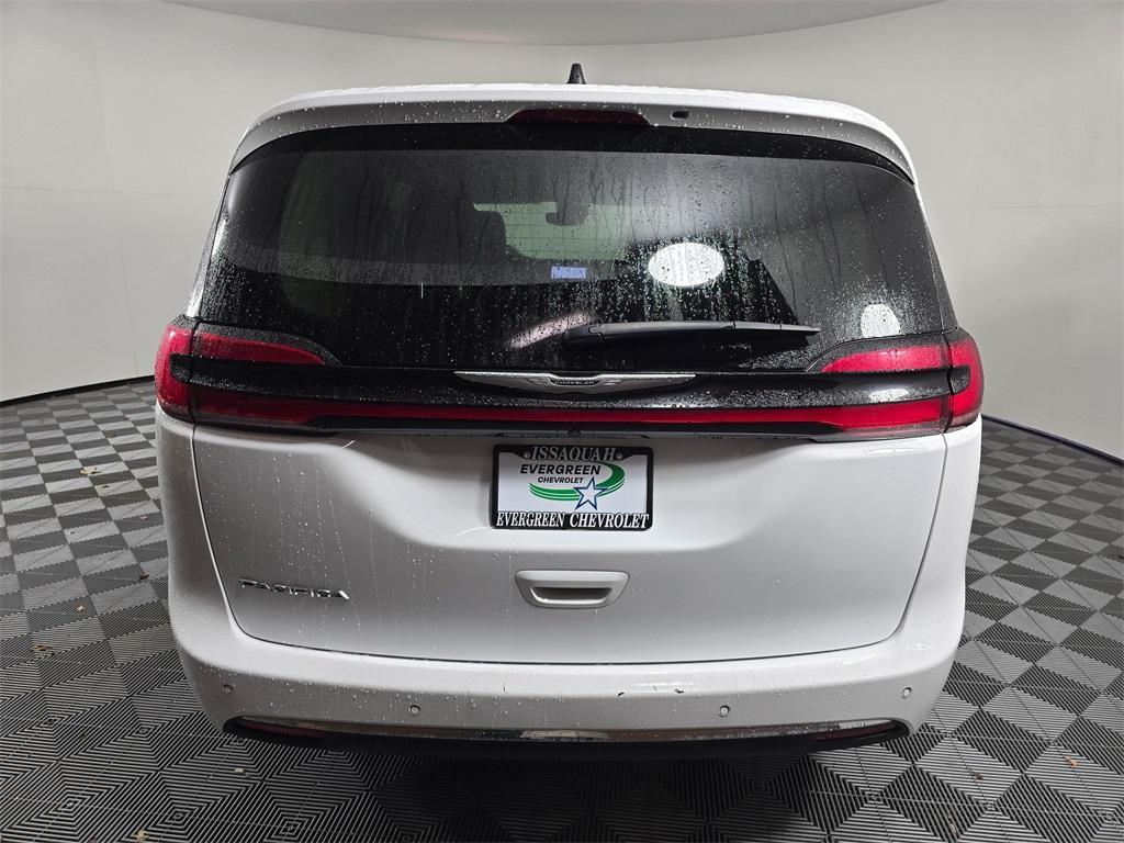 used 2024 Chrysler Pacifica car, priced at $26,550