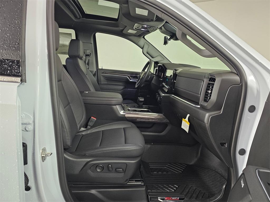 new 2026 Chevrolet Silverado 1500 car, priced at $62,000