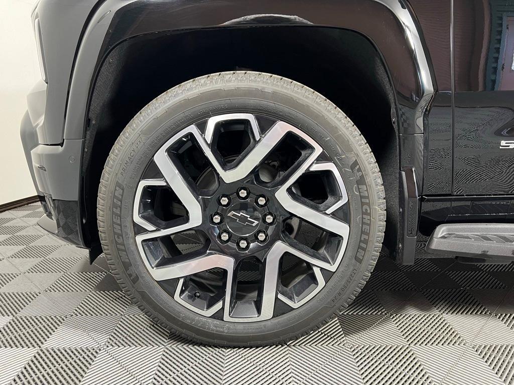 new 2024 Chevrolet Silverado EV car, priced at $81,500