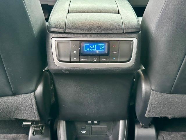 used 2018 Toyota Highlander car, priced at $25,411