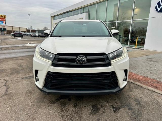 used 2018 Toyota Highlander car, priced at $25,411