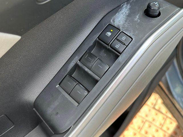 used 2020 Toyota Highlander car, priced at $22,374