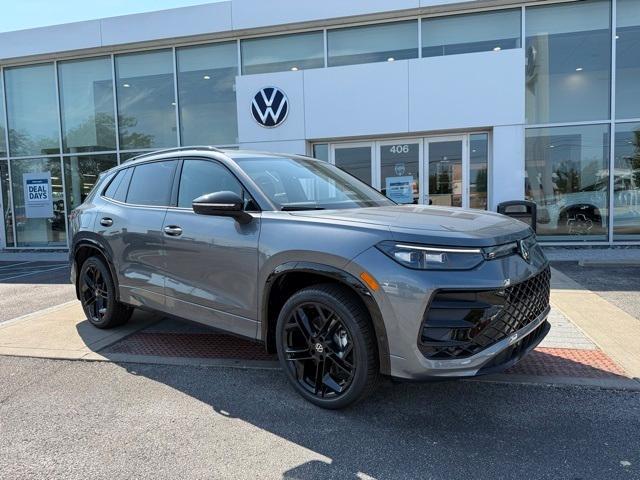 new 2025 Volkswagen Tiguan car, priced at $35,438