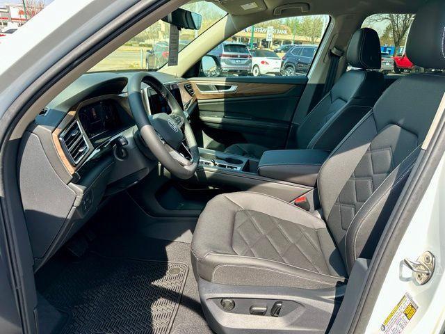 new 2026 Volkswagen Atlas car, priced at $44,196