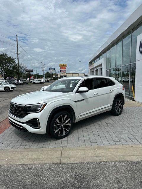 used 2025 Volkswagen Atlas Cross Sport car, priced at $38,649