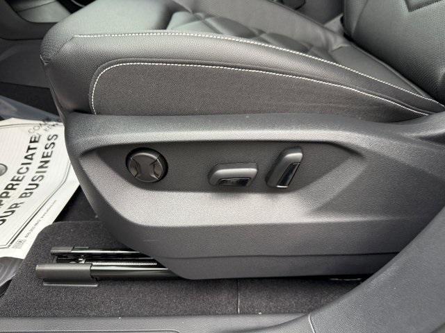 new 2026 Volkswagen Atlas car, priced at $38,874