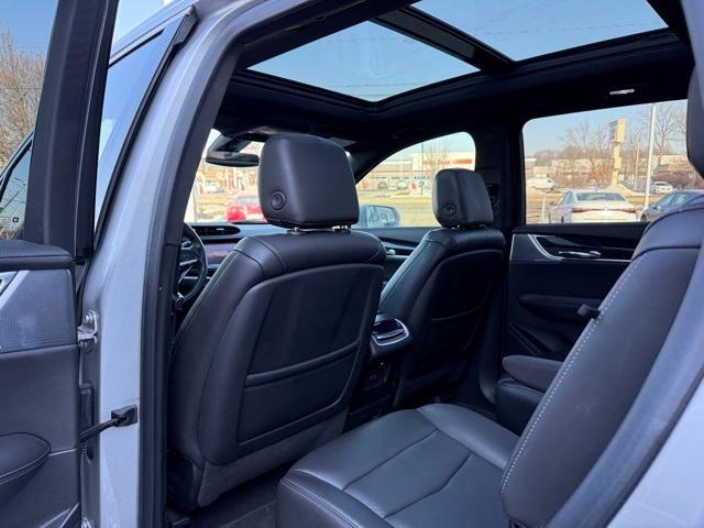 used 2020 Cadillac XT6 car, priced at $27,596