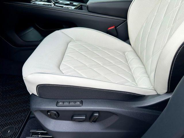 new 2026 Volkswagen Atlas Cross Sport car, priced at $50,828