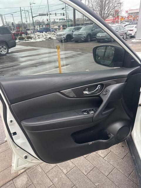 used 2019 Nissan Rogue car, priced at $14,965