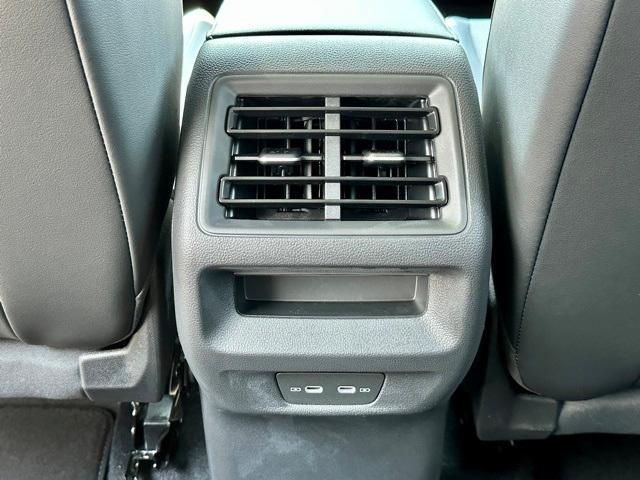 new 2025 Volkswagen Tiguan car, priced at $33,938