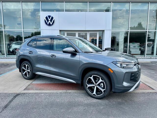 new 2025 Volkswagen Tiguan car, priced at $32,232