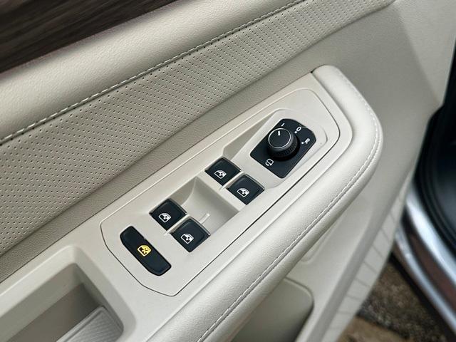 new 2026 Volkswagen Atlas car, priced at $53,304