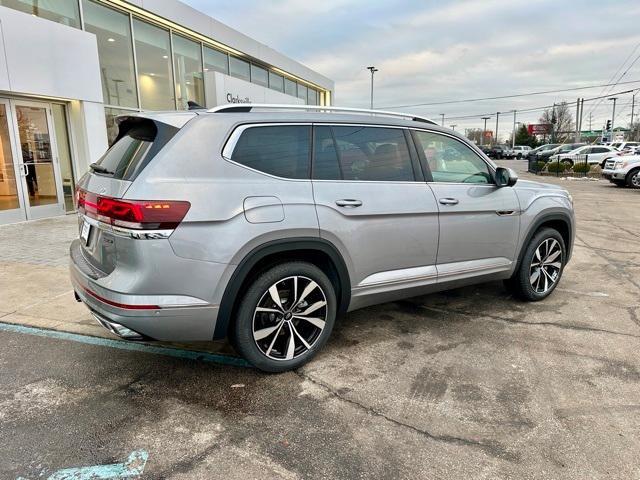 new 2026 Volkswagen Atlas car, priced at $53,304
