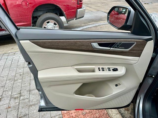 new 2026 Volkswagen Atlas car, priced at $53,602