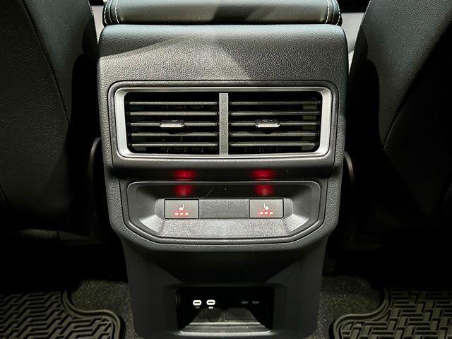 new 2026 Volkswagen Atlas Cross Sport car, priced at $51,387