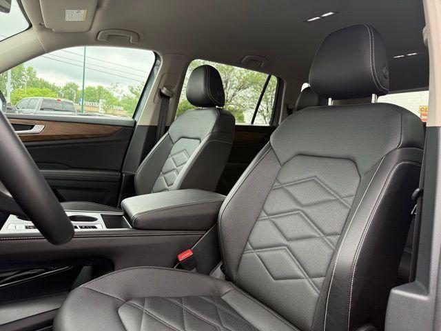 used 2025 Volkswagen Atlas car, priced at $33,934