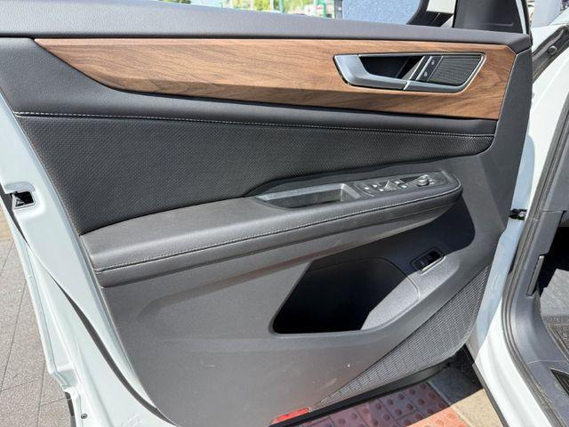new 2026 Volkswagen Atlas car, priced at $42,952