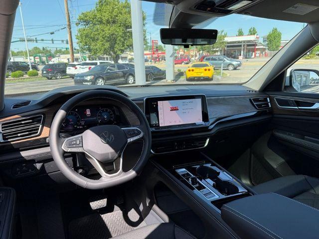 new 2026 Volkswagen Atlas car, priced at $42,952