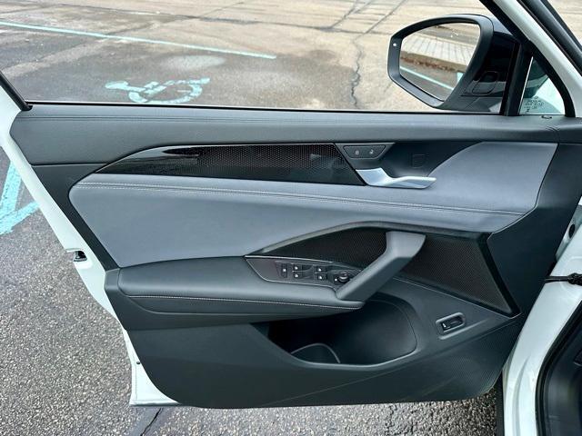 new 2026 Volkswagen Tiguan car, priced at $37,483