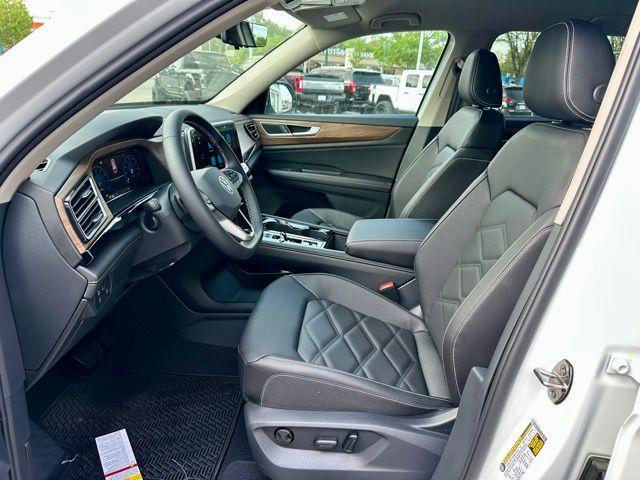 new 2026 Volkswagen Atlas car, priced at $41,907