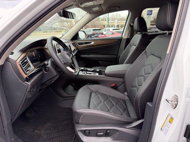 new 2026 Volkswagen Atlas car, priced at $44,008